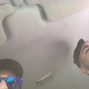 Meet your Posher, Isaias